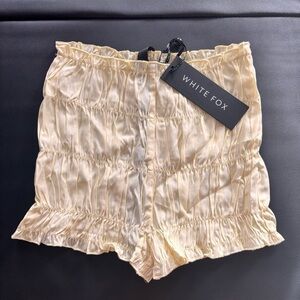 White Fox - Happier Together shorts in lemon